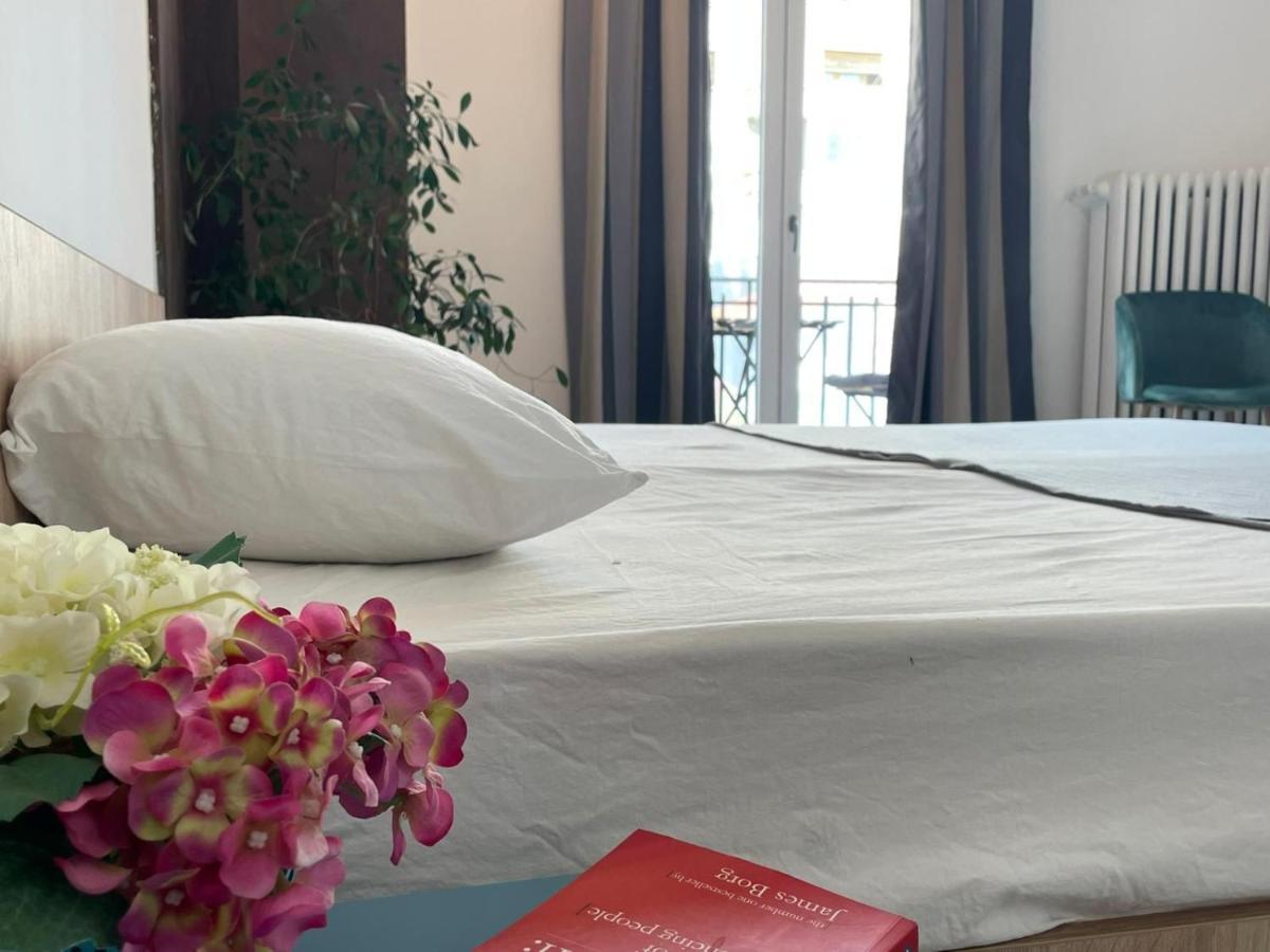 Outstanding 3Br Ultracentral Cityview Balcony Aaa Leilighet Bucureşti Eksteriør bilde