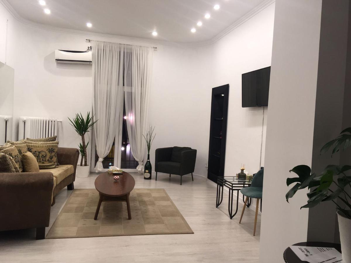Outstanding 3Br Ultracentral Cityview Balcony Aaa Leilighet Bucureşti Eksteriør bilde
